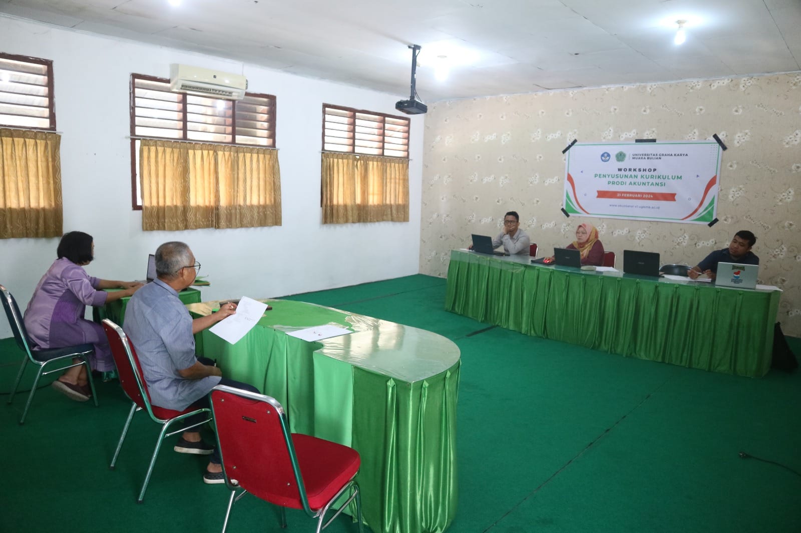 Dosen Prodi Akuntansi Ugk Muara Bulian Gelar Workshop Penyusunan